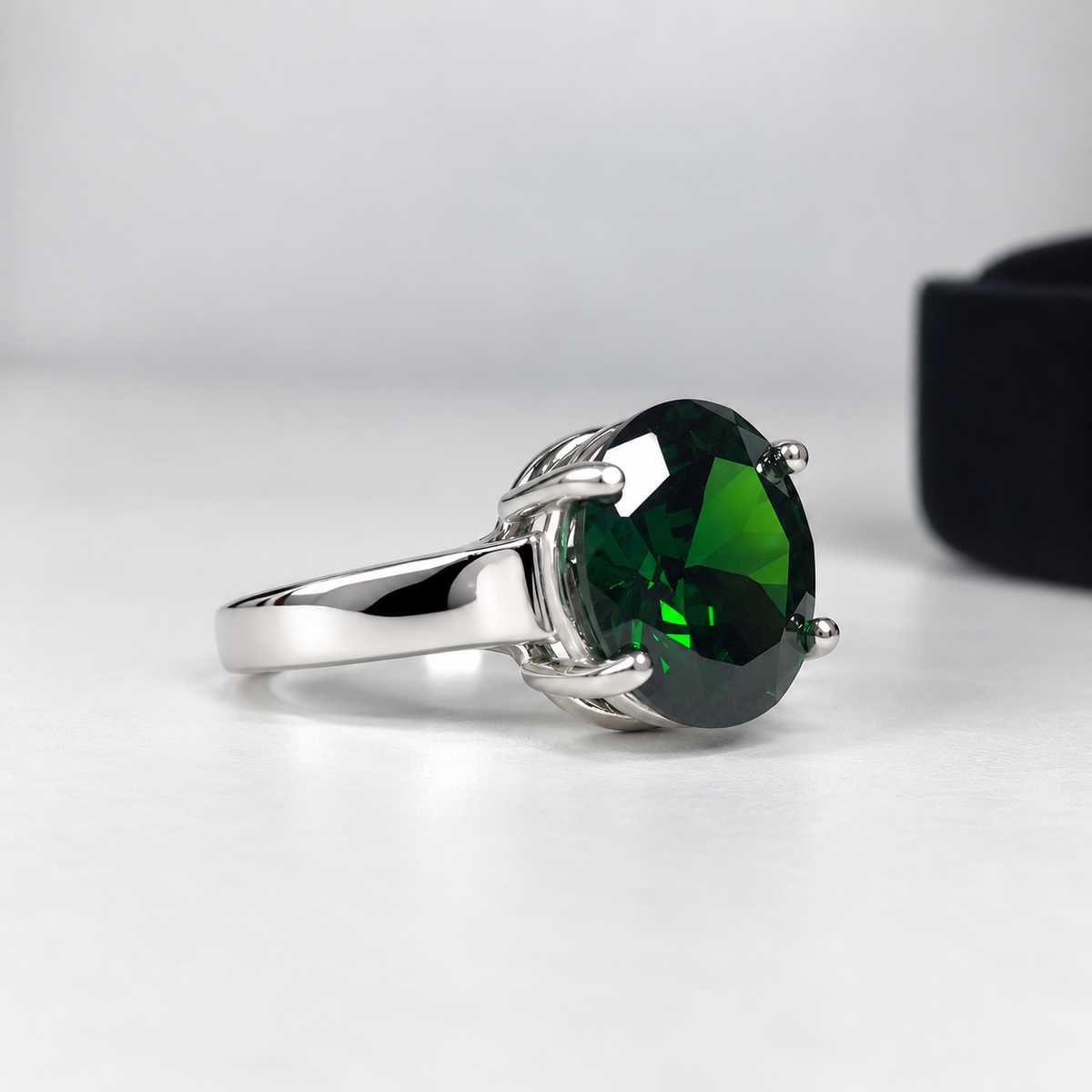 4.5ct Oval Emerald Green Simulated Gemstone Wide Band Ring