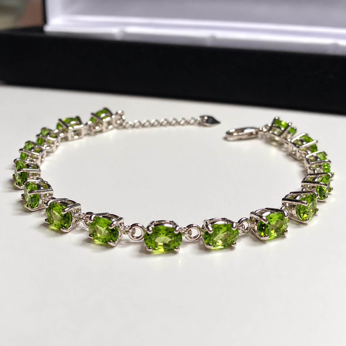 14ctw Oval Cut Peridot Gemstone Tennis Bracelet