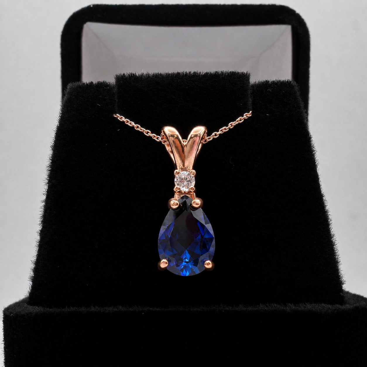 2.5 Ct Pear Cut Sapphire & Diamond Pendant Necklace