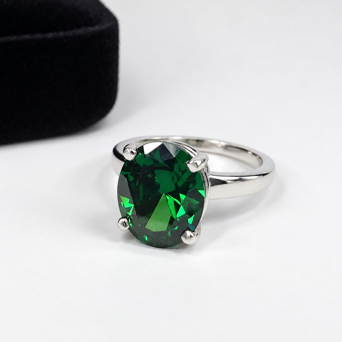 4.5ct Oval Emerald Green Simulated Gemstone Ring