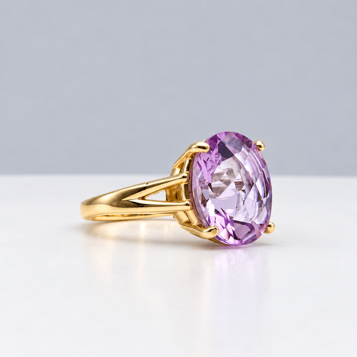 4.5ct Oval Rose de France Amethyst Ring in Solid Gold