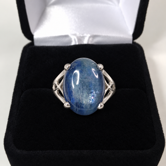 12ct Natural Blue Kyanite Ring – Oval Cabochon with Geometric Openwork Band