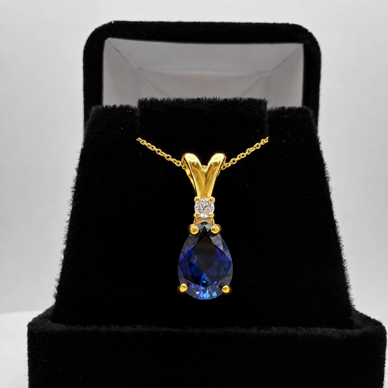 2.5 Ct Pear Cut Sapphire & Diamond Pendant Necklace