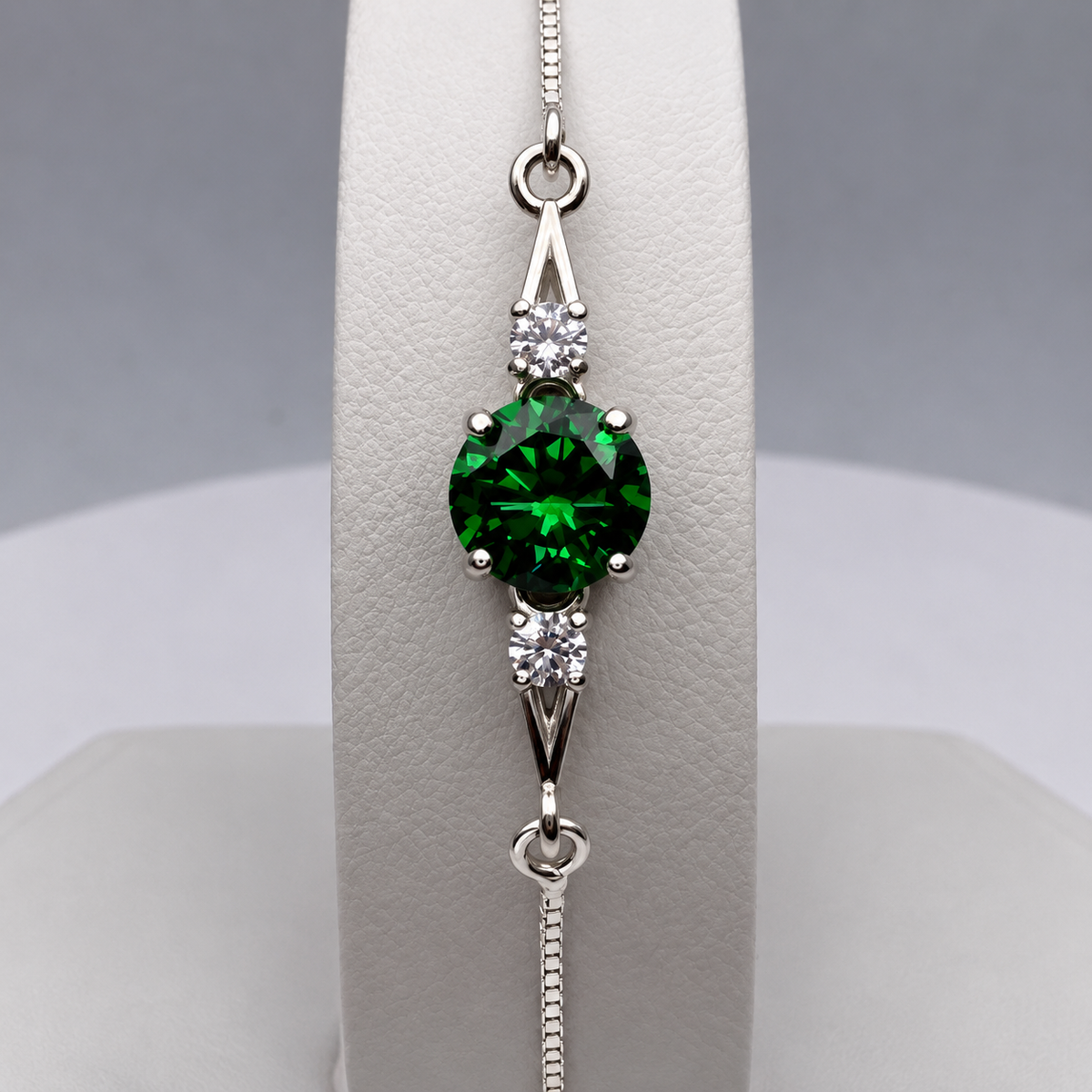 2ctw Emerald & White Sapphire Adjustable Bolo Bracelet