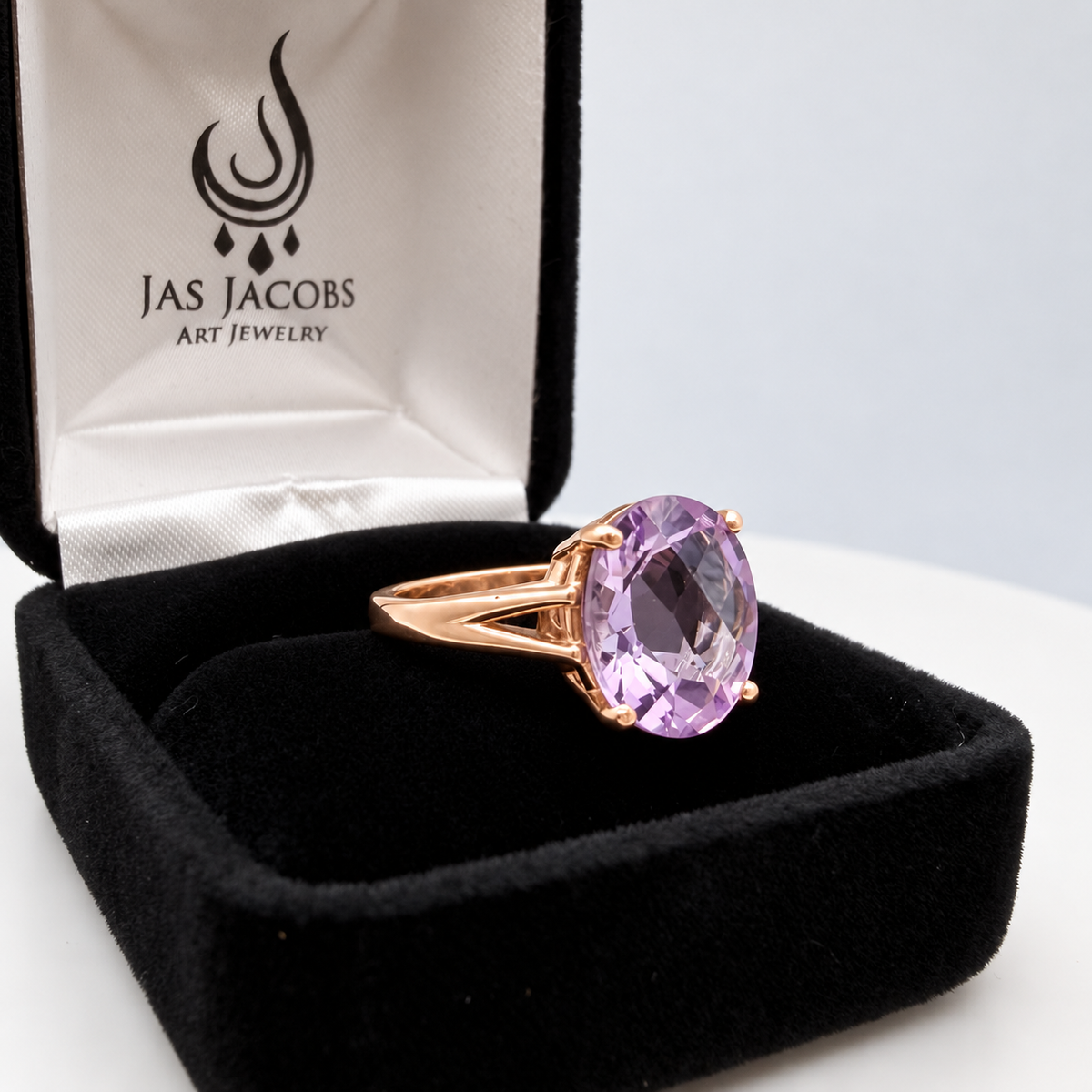 4.5ct Oval Rose de France Amethyst Ring in Solid Gold