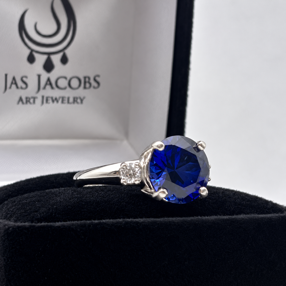 4.5ct Round Blue Sapphire & White Sapphire Statement Ring