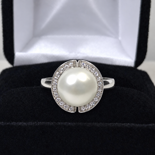 10mm Freshwater Pearl Halo Cocktail Ring
