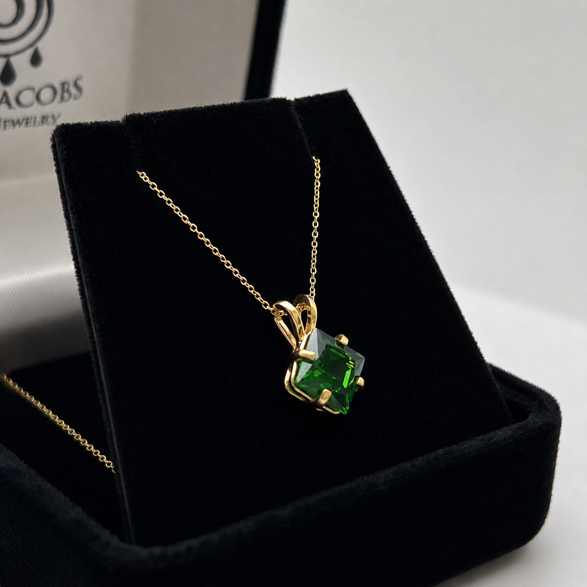 1 Ct Princess Cut Simulated Emerald Solitaire Pendant Necklace