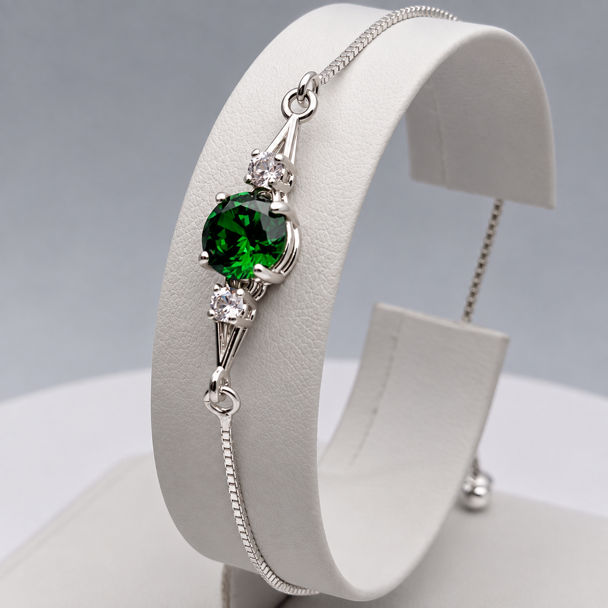 2ctw Emerald & White Sapphire Adjustable Bolo Bracelet