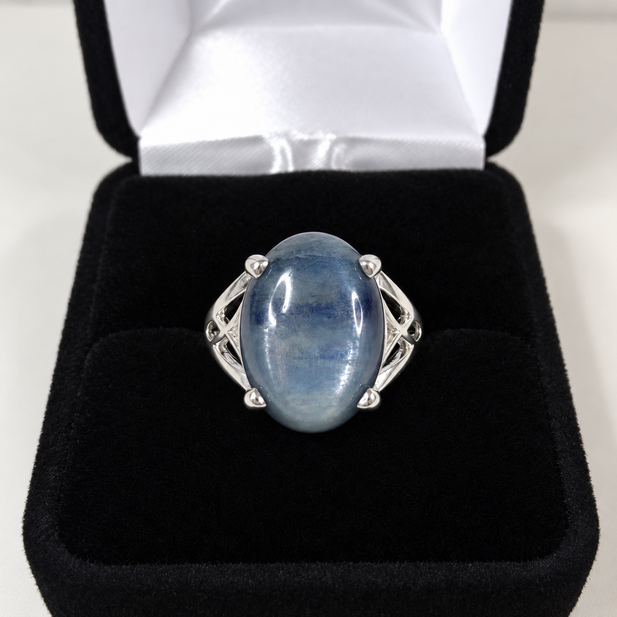 12ct Natural Blue Kyanite Ring – Oval Cabochon with Geometric Openwork Band