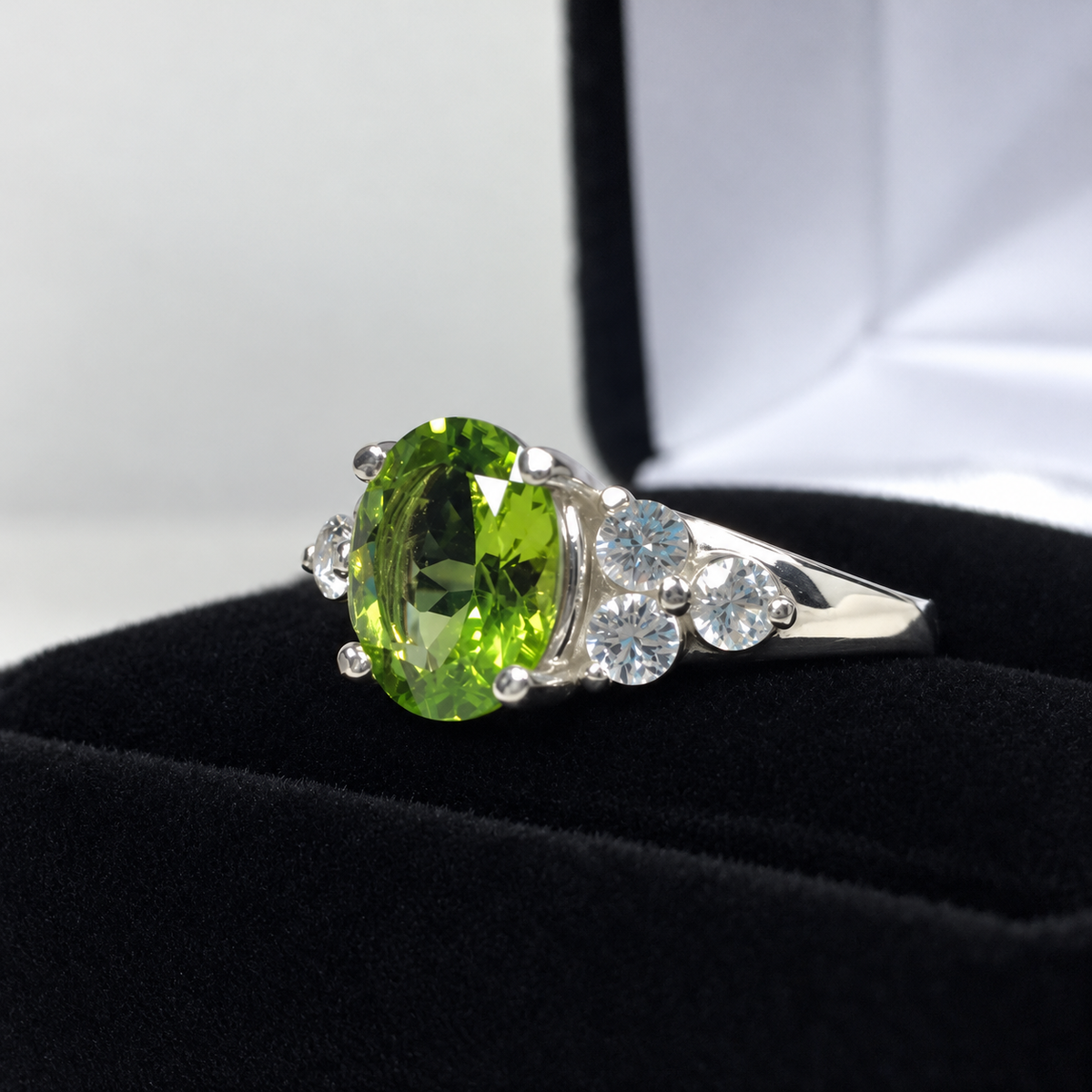 2.84ctw Oval Arizona Peridot & Diamond Ring