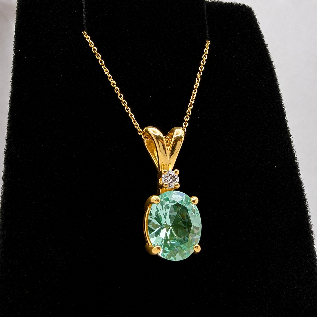 3ct Oval Mint Green Spinel & White Sapphire Pendant Necklace