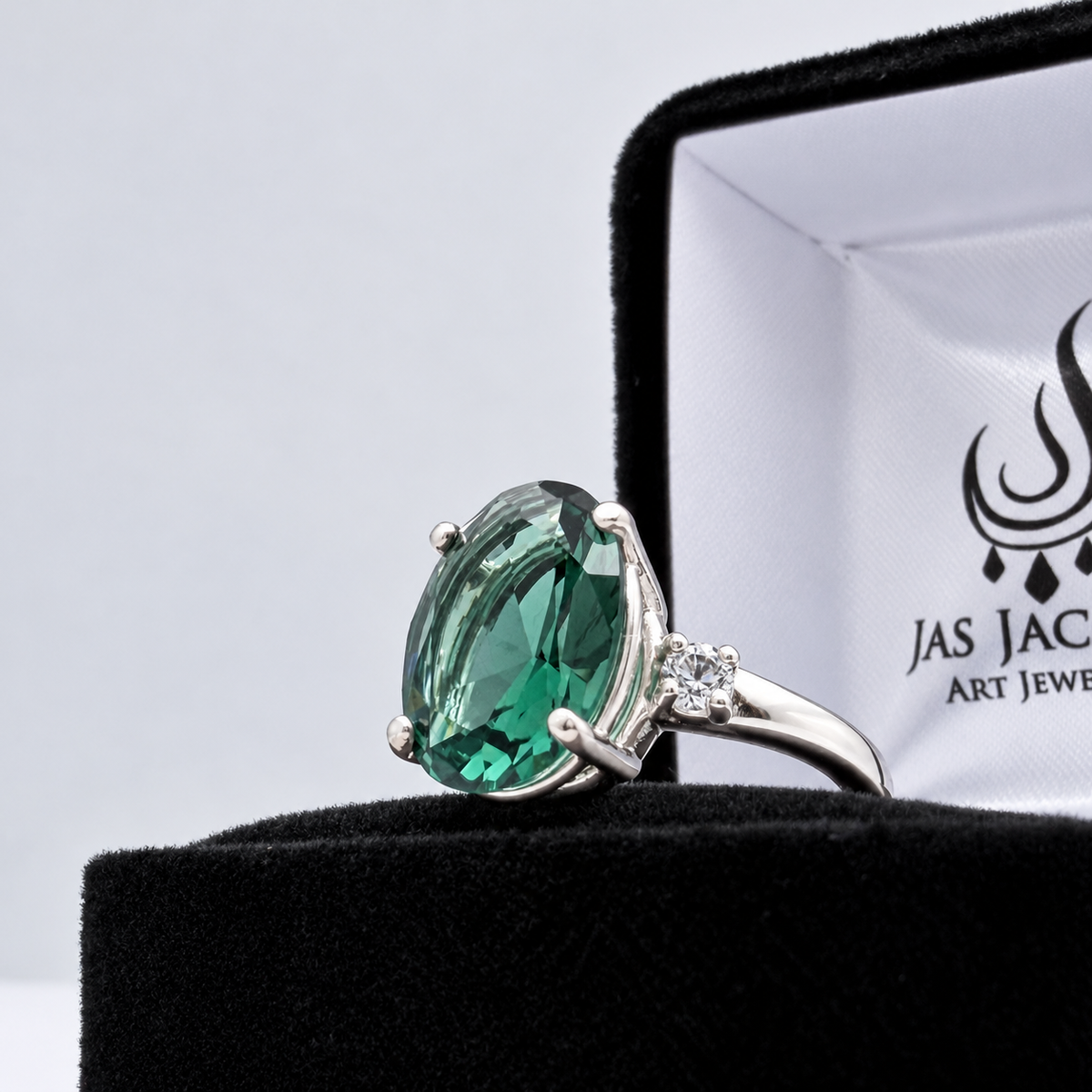 6ct Oval Green Quartz & White Sapphire Ring