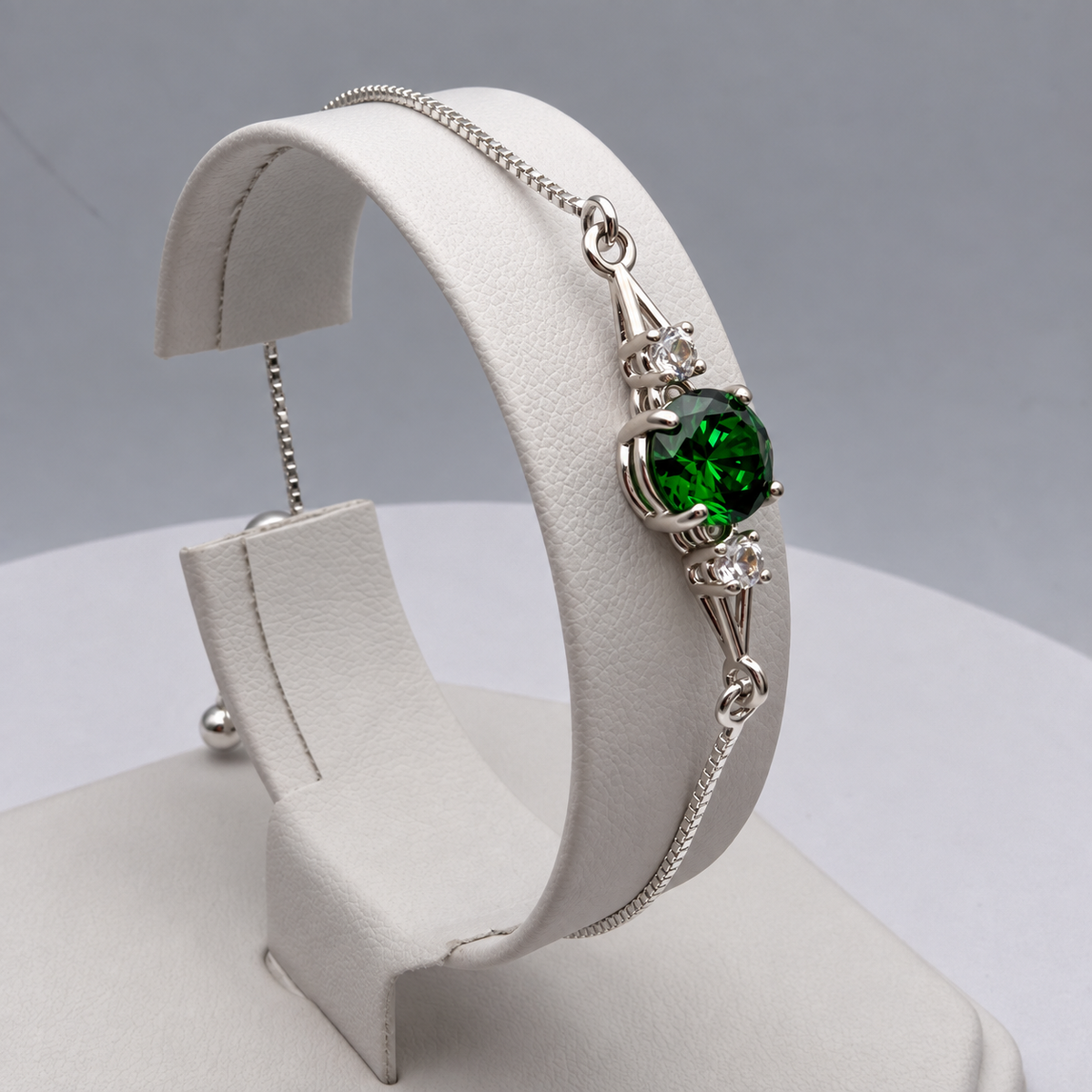 2ctw Emerald & White Sapphire Adjustable Bolo Bracelet