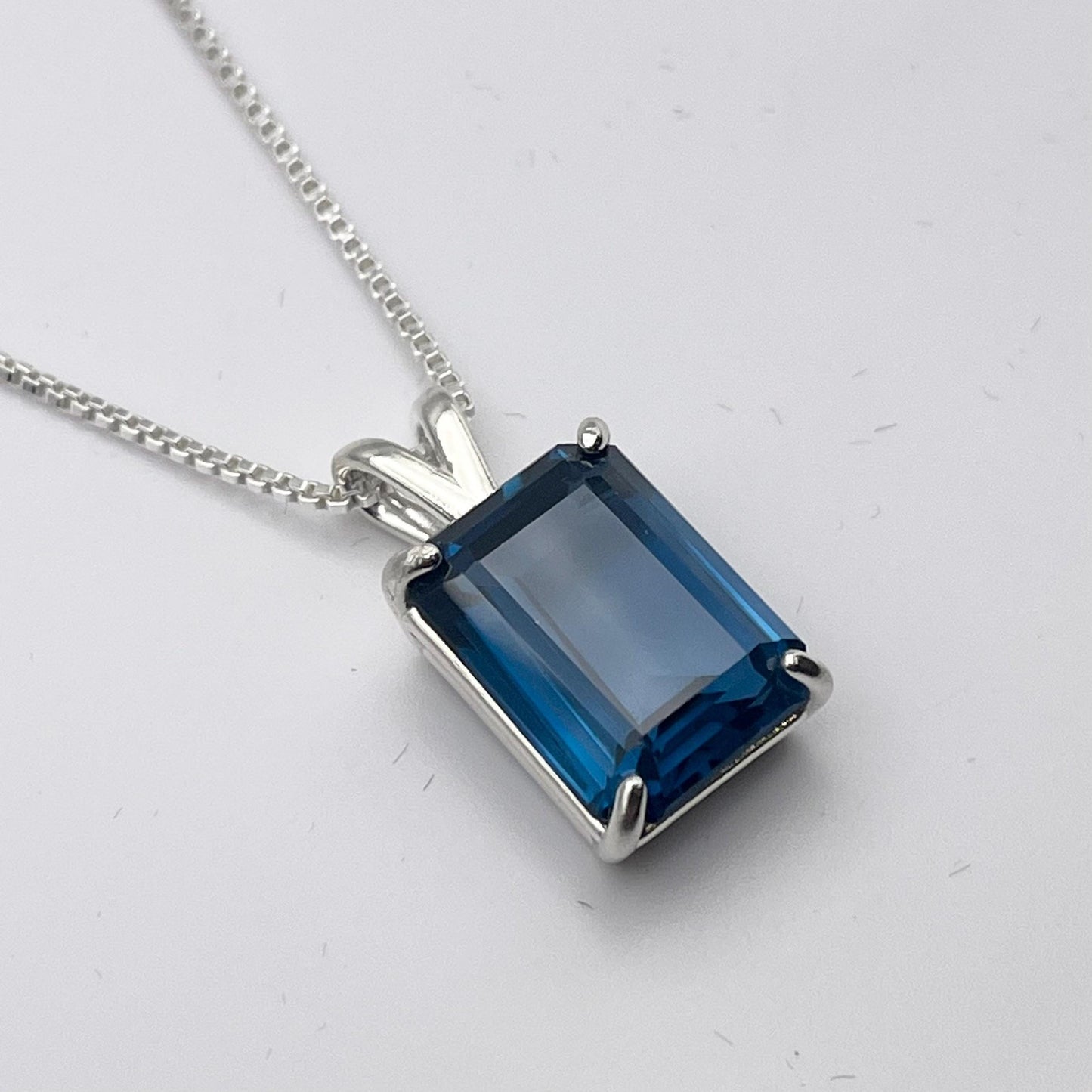 Beautiful 12ct London Blue Spinel Necklace Jewelry Gift London Blue Necklace Topaz Sim