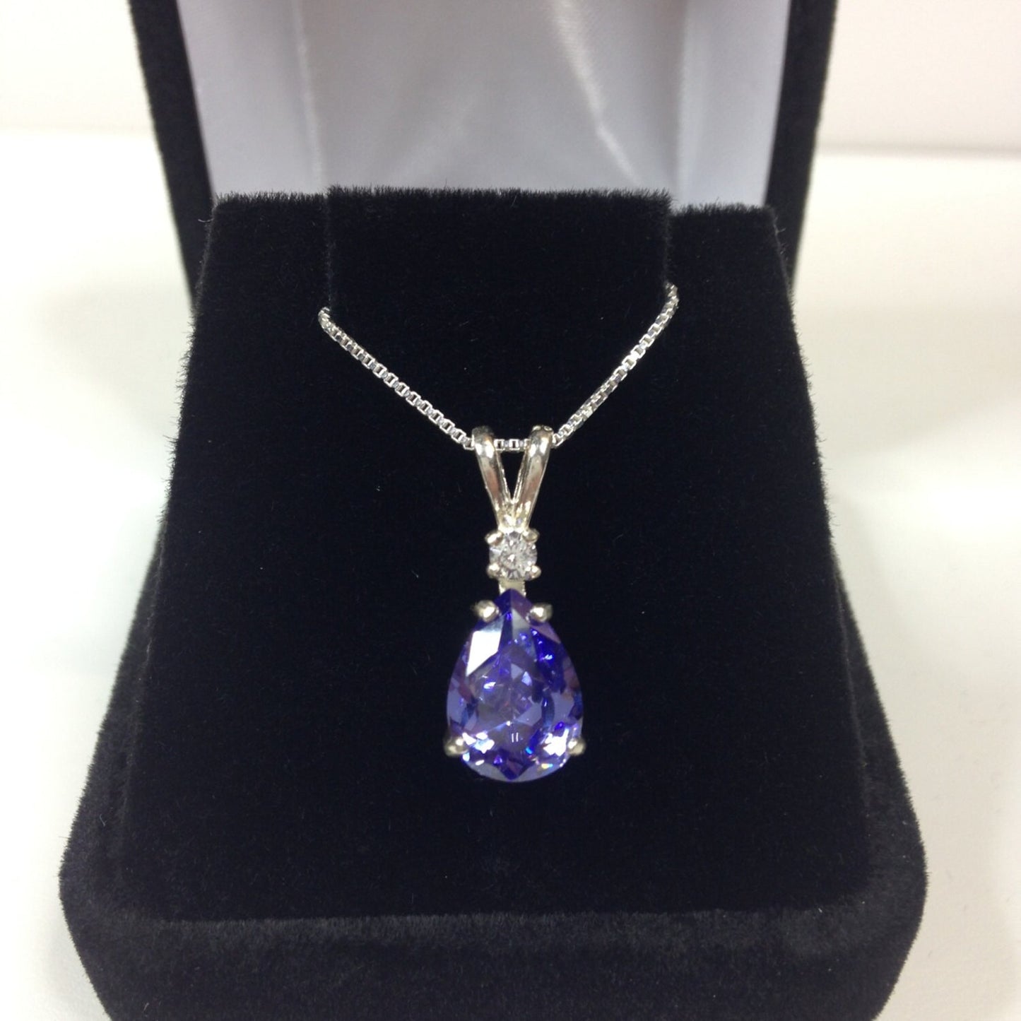 Beautiful Tanzanite & White Sapphire Pendant Necklace in Sterling Silver