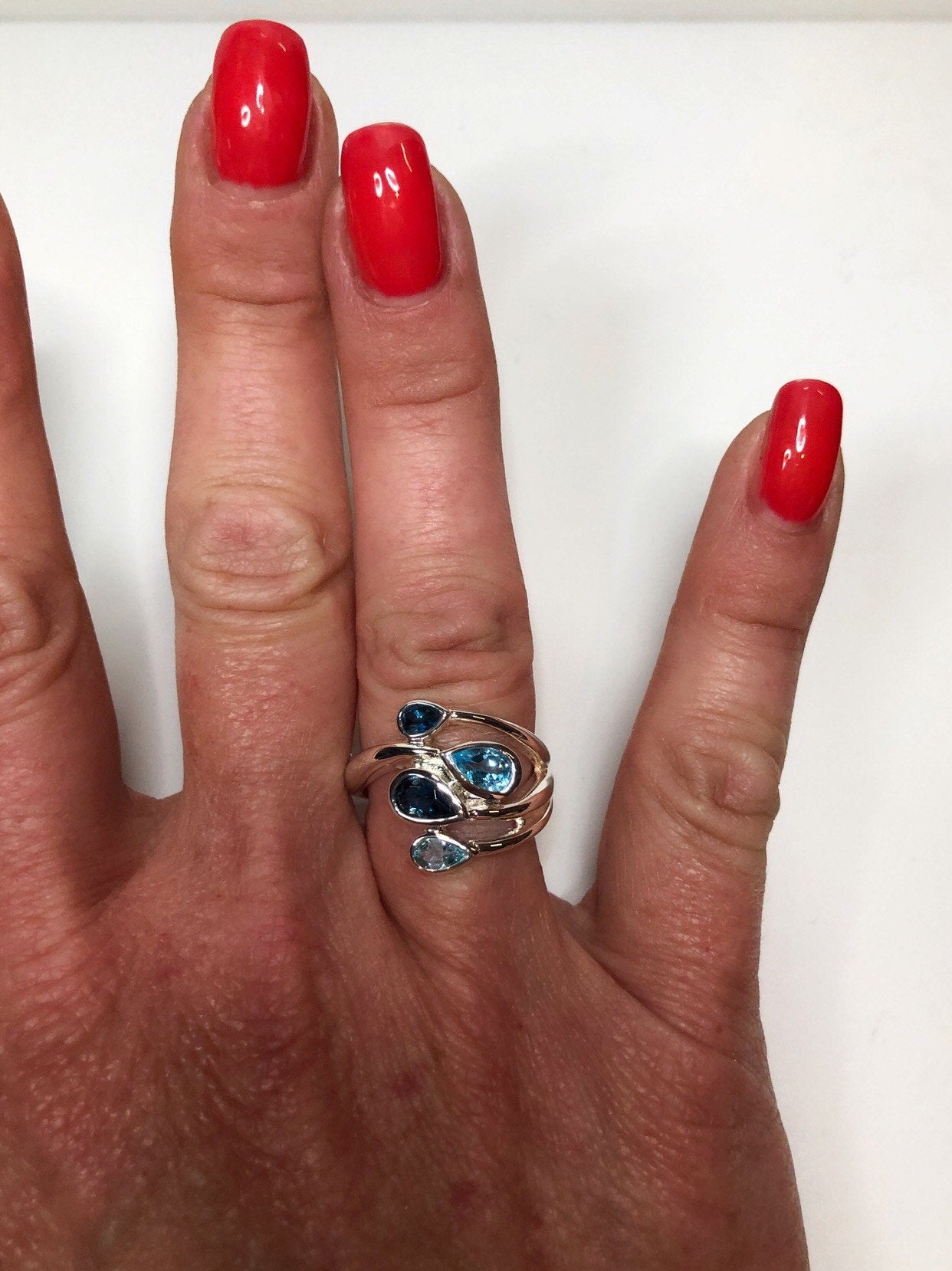 BEAUTIFUL 1.5ct Genuine Swiss Blue Sky Blue & London Topaz Ring Size 7
